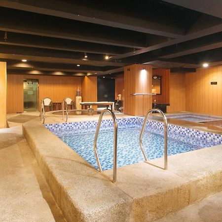Reddoorz Premium At Jjimjbang Hotel Spa Manila Esterno foto