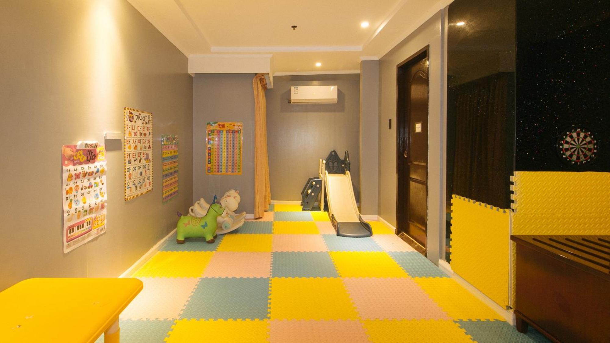 Reddoorz Premium At Jjimjbang Hotel Spa Manila Esterno foto