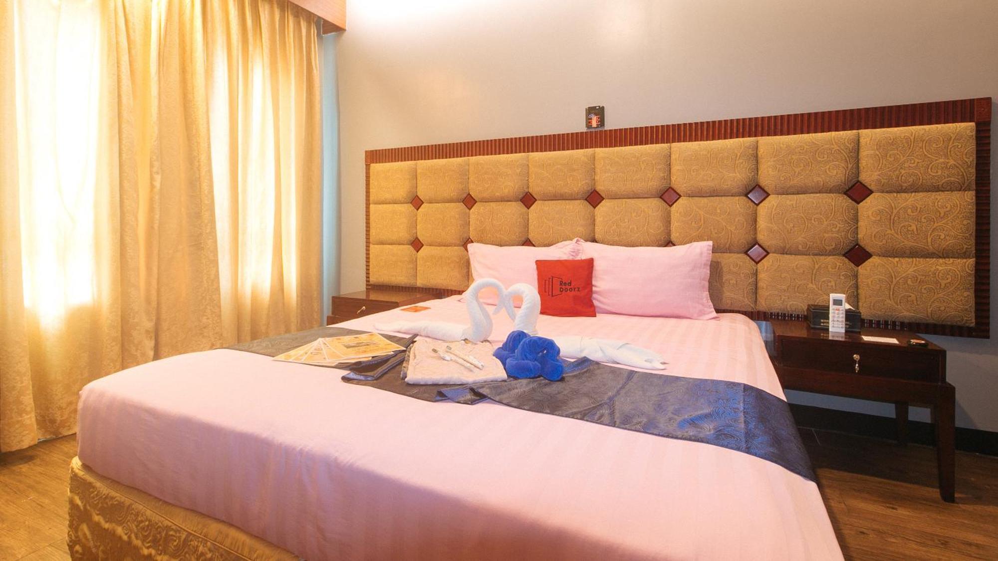Reddoorz Premium At Jjimjbang Hotel Spa Manila Esterno foto